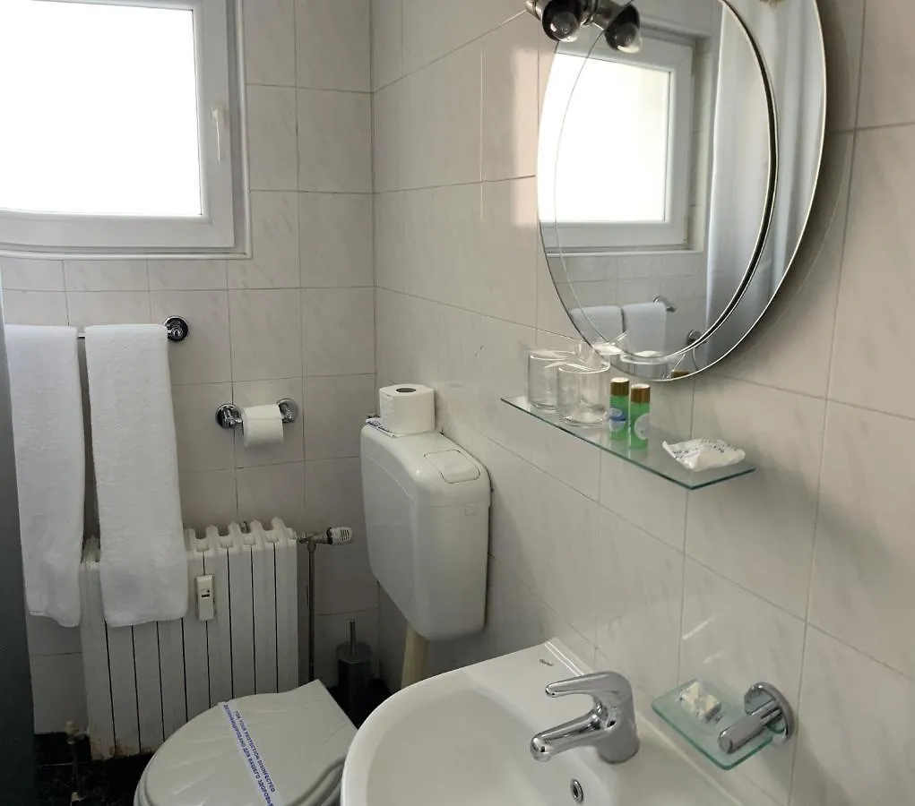 Hotel Rotasar Sofia 2*,  Bulgaria
